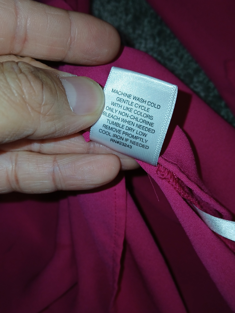 NY&Co SOHO Pink V-Neck Long Sleeve Blouse Business Casual Shirt - Small - Picture 7 of 13